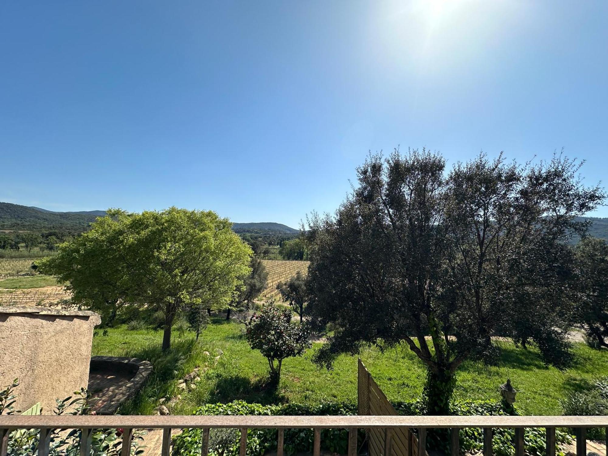 Magnifique T3 Renove Avec Gout Au Coeur Des Vignes *